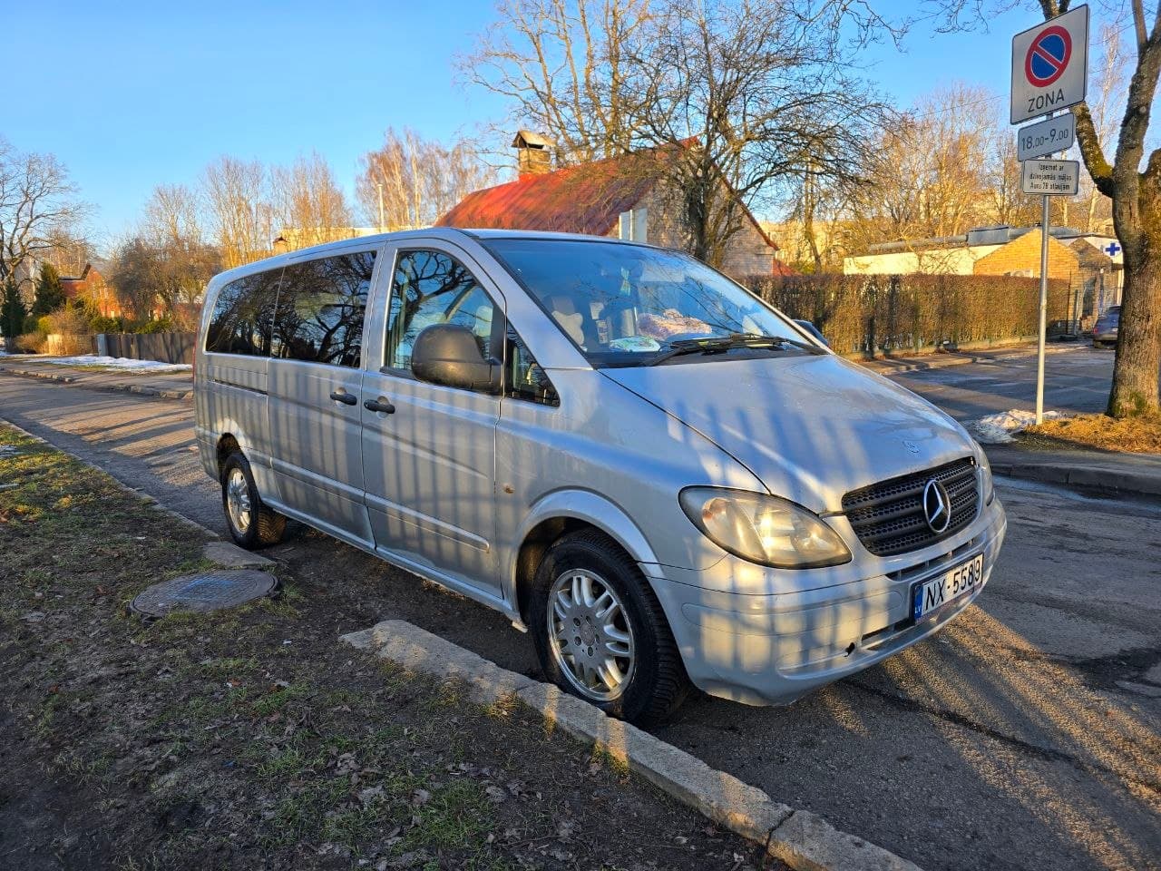 Mercedes Vito — вигляд збоку